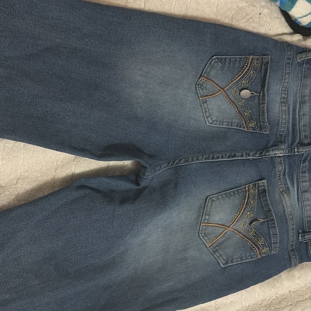 Jeans - Picture 2 of 4